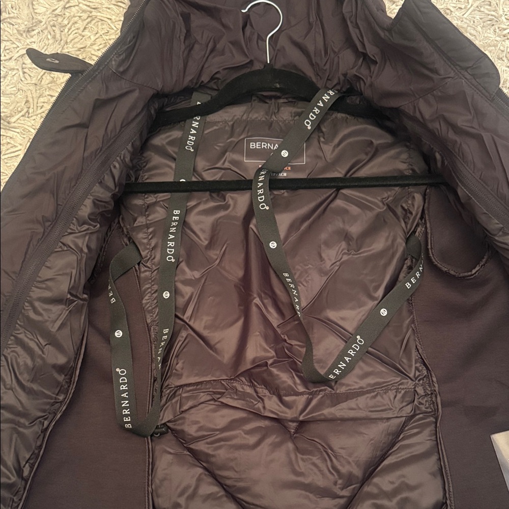 Bernardo Puffer Packable Black Jacket - image 2